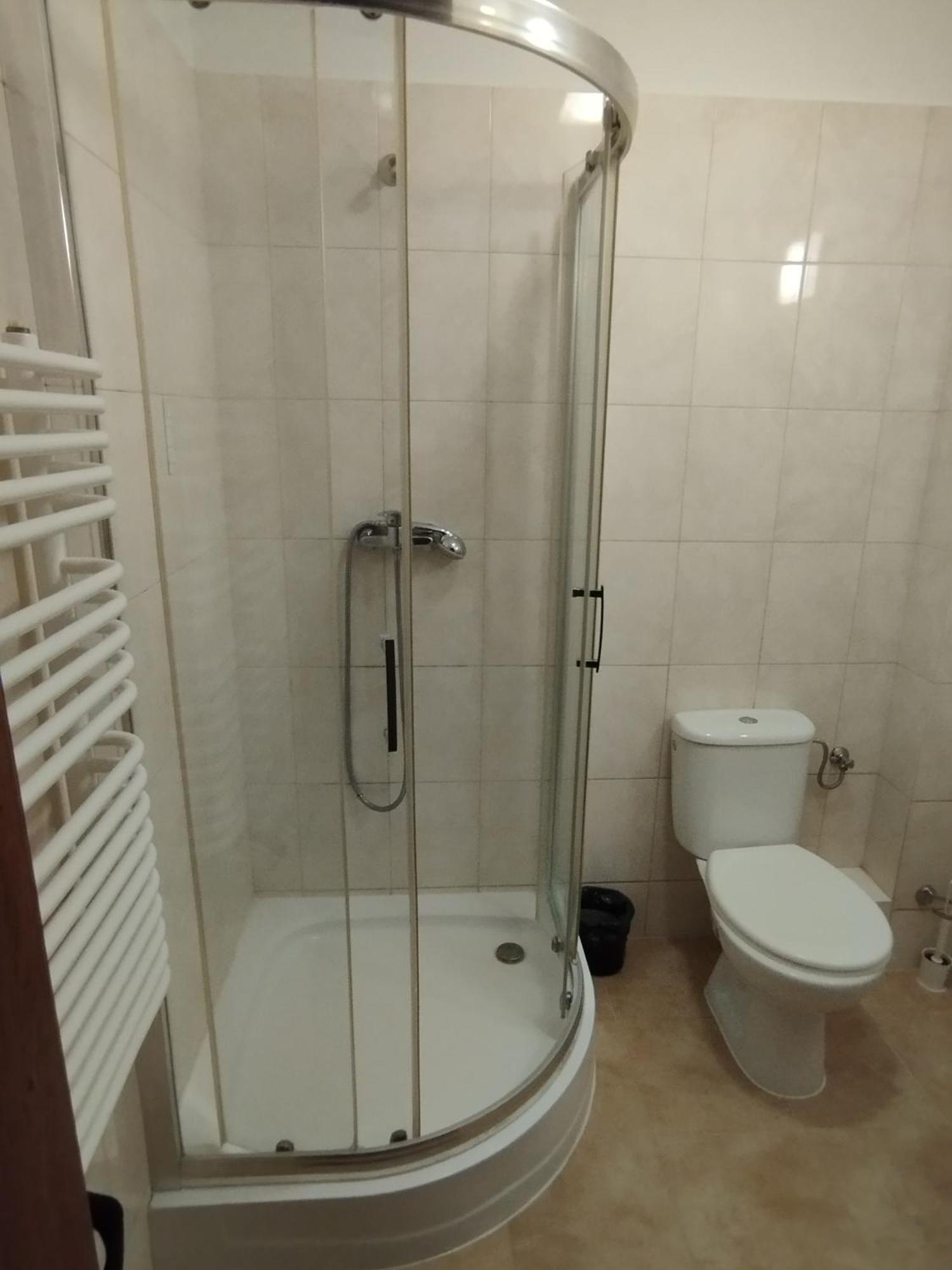 Hostel Rakietka กดัญสก์ ภายนอก รูปภาพ