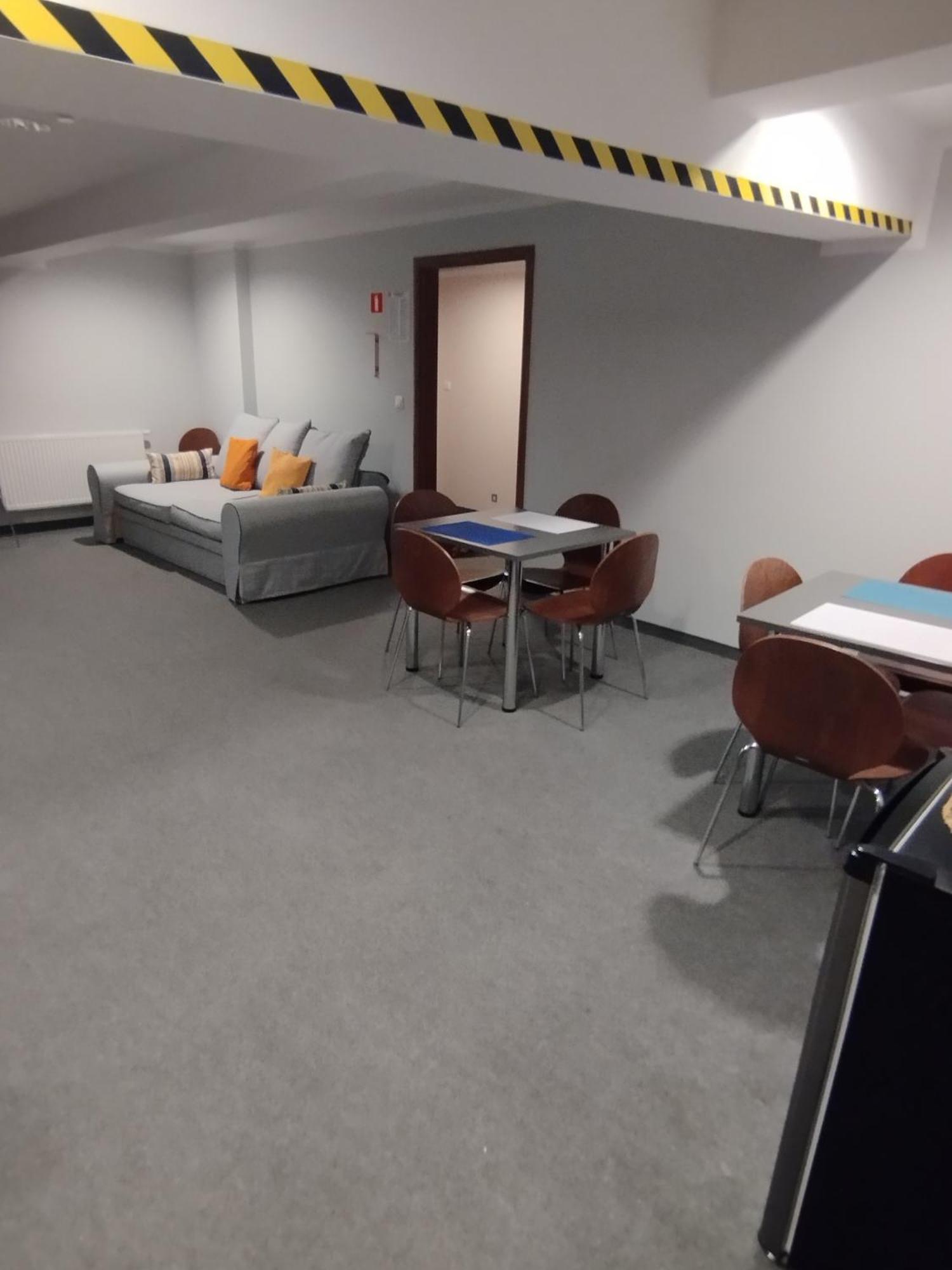 Hostel Rakietka กดัญสก์ ภายนอก รูปภาพ