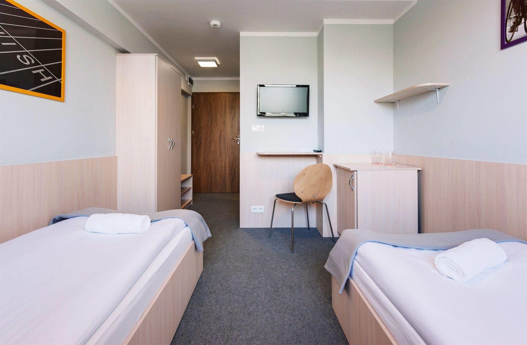 Hostel Rakietka กดัญสก์ ภายนอก รูปภาพ
