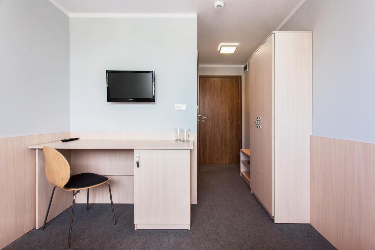 Hostel Rakietka กดัญสก์ ภายนอก รูปภาพ